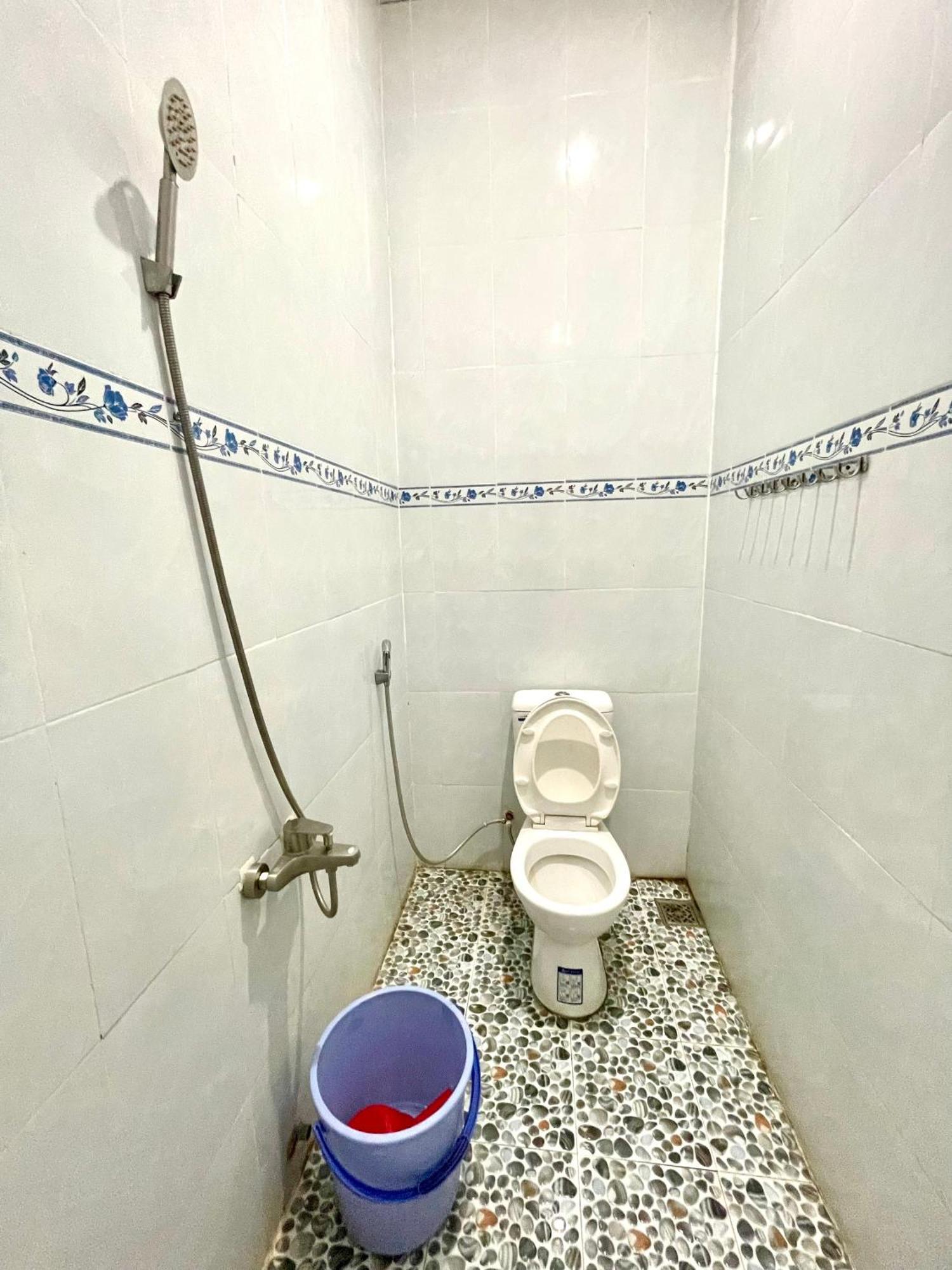 Hotel Nhà Nghỉ TáN PháT Ap Thanh Son Esterno foto