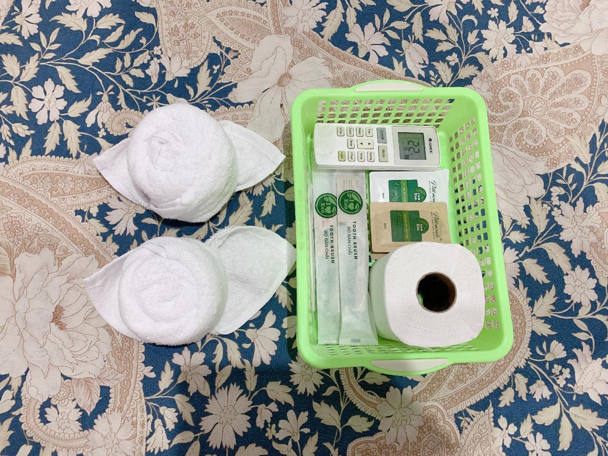 Hotel Nhà Nghỉ TáN PháT Ap Thanh Son Esterno foto